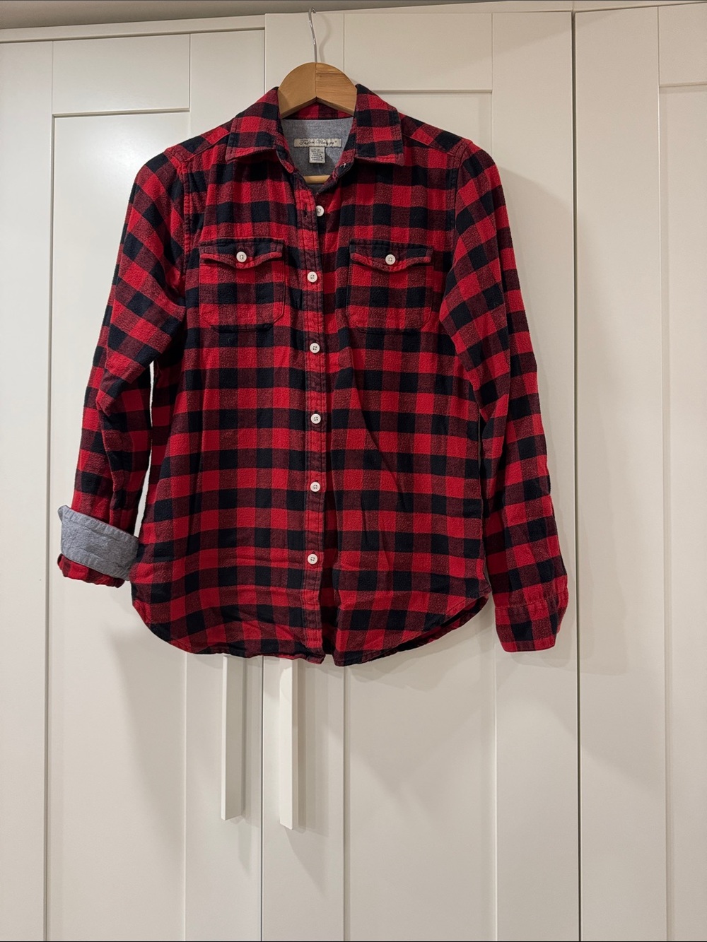 Tailor Vintage Red & Black Plaid Button-Down Shirt